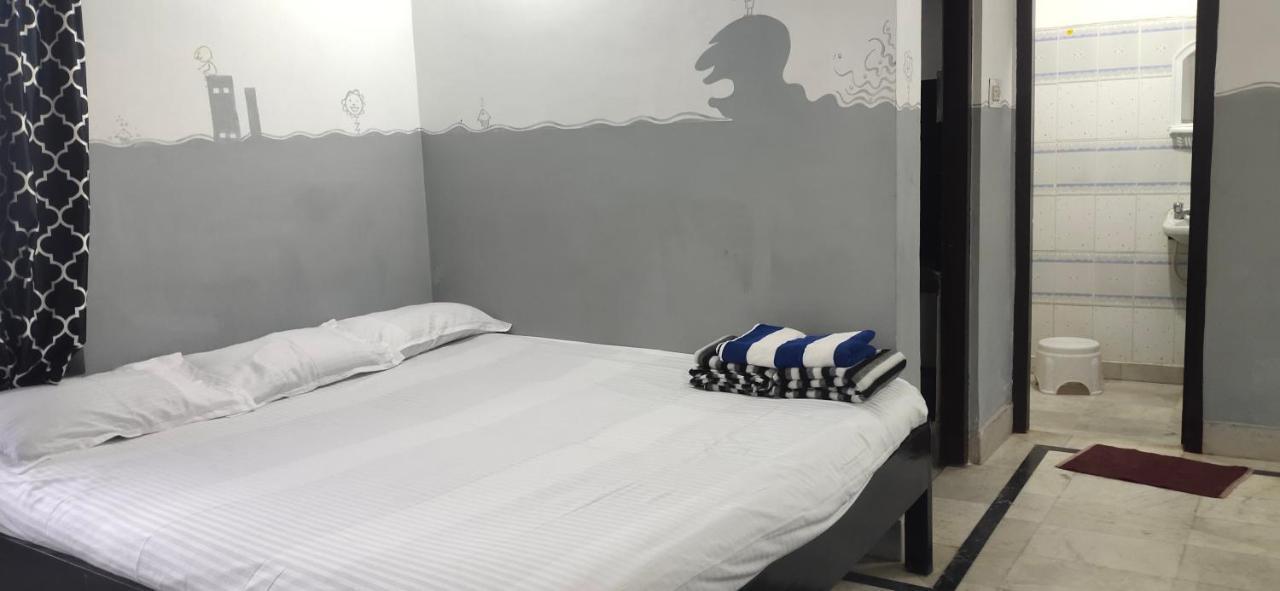Nirman Beach Homestay Puri Esterno foto