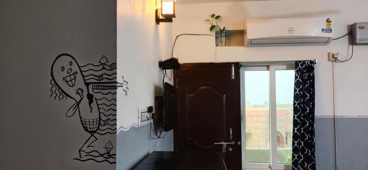 Nirman Beach Homestay Puri Esterno foto
