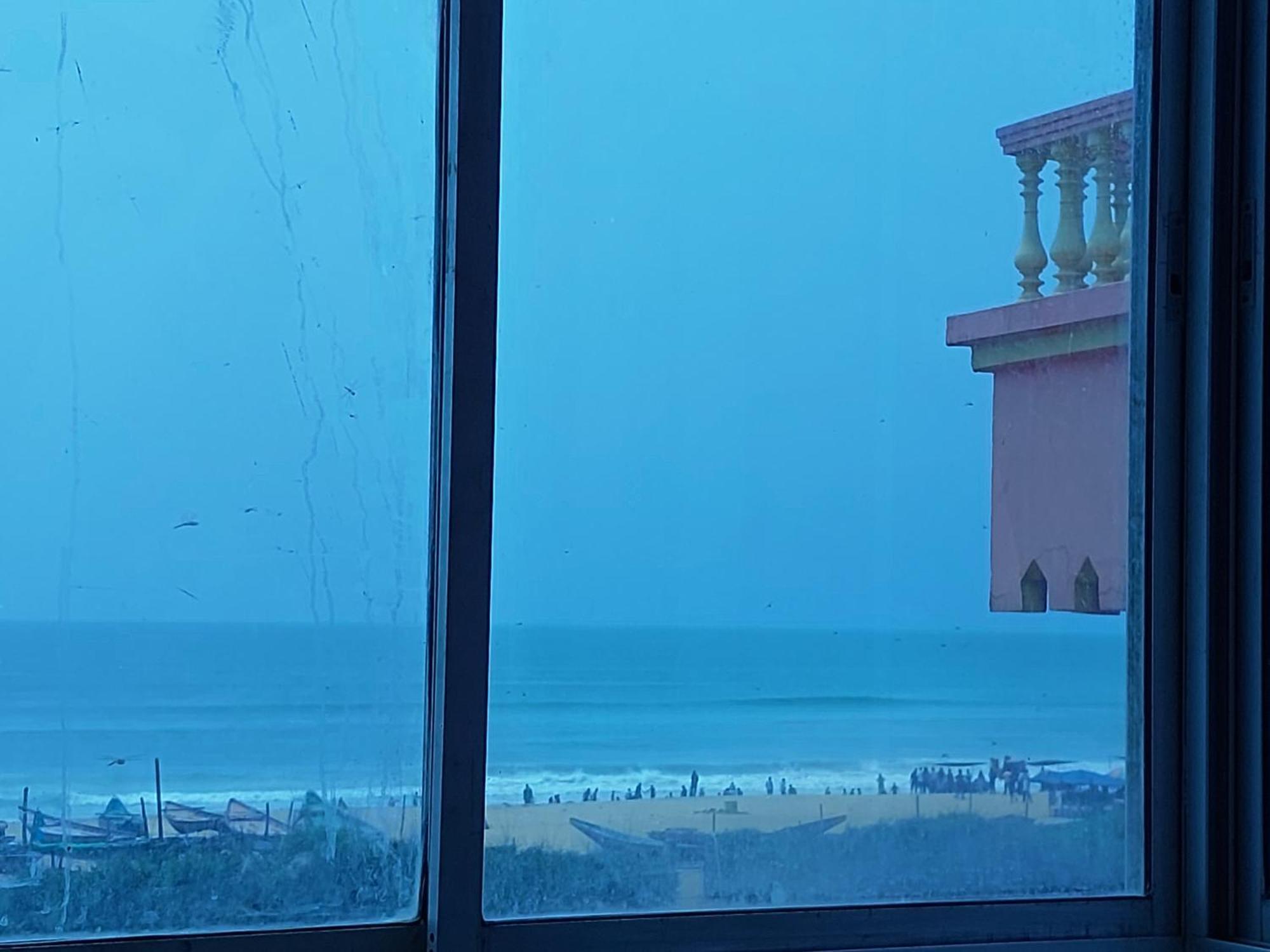 Nirman Beach Homestay Puri Esterno foto