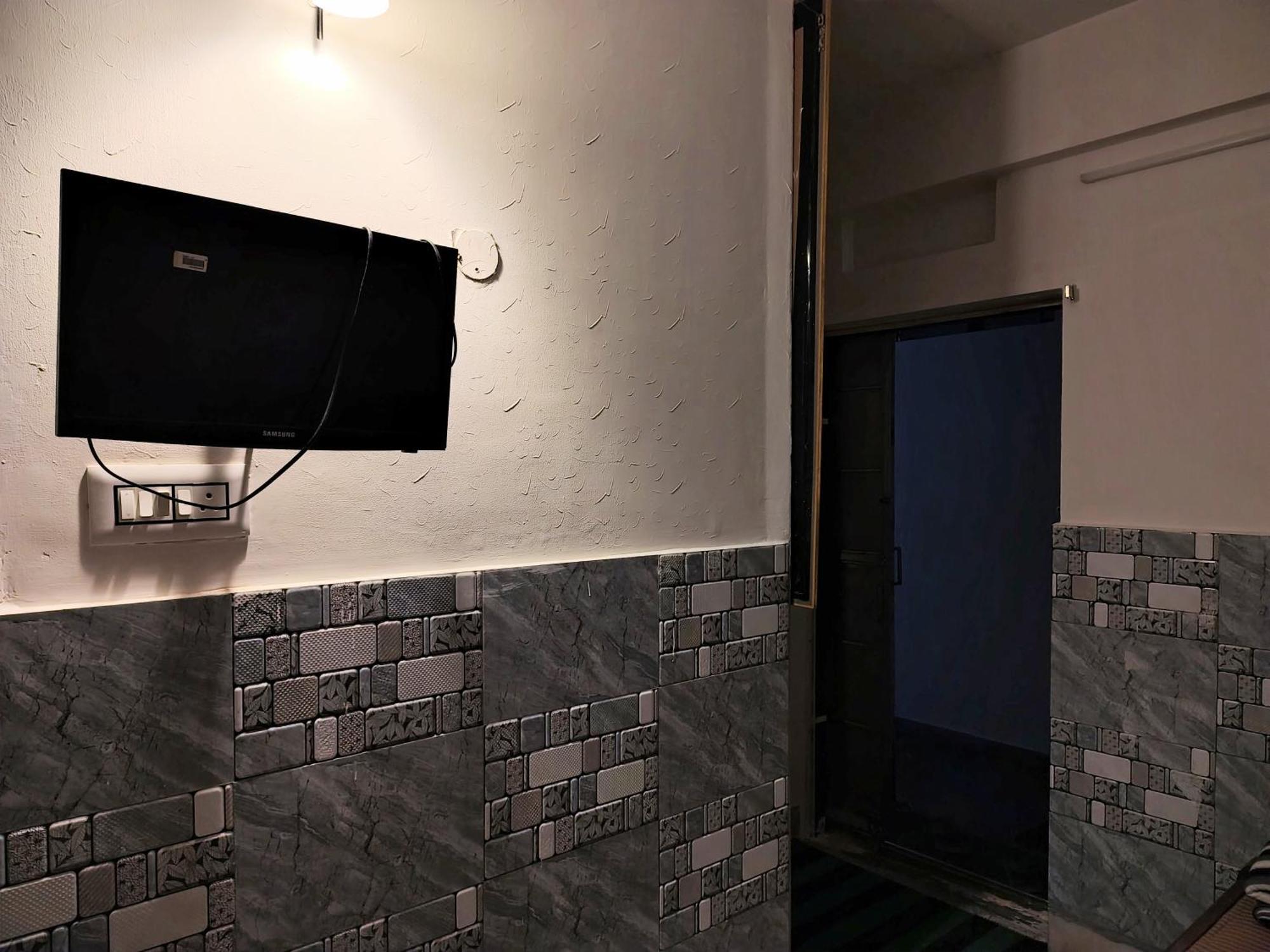 Nirman Beach Homestay Puri Esterno foto