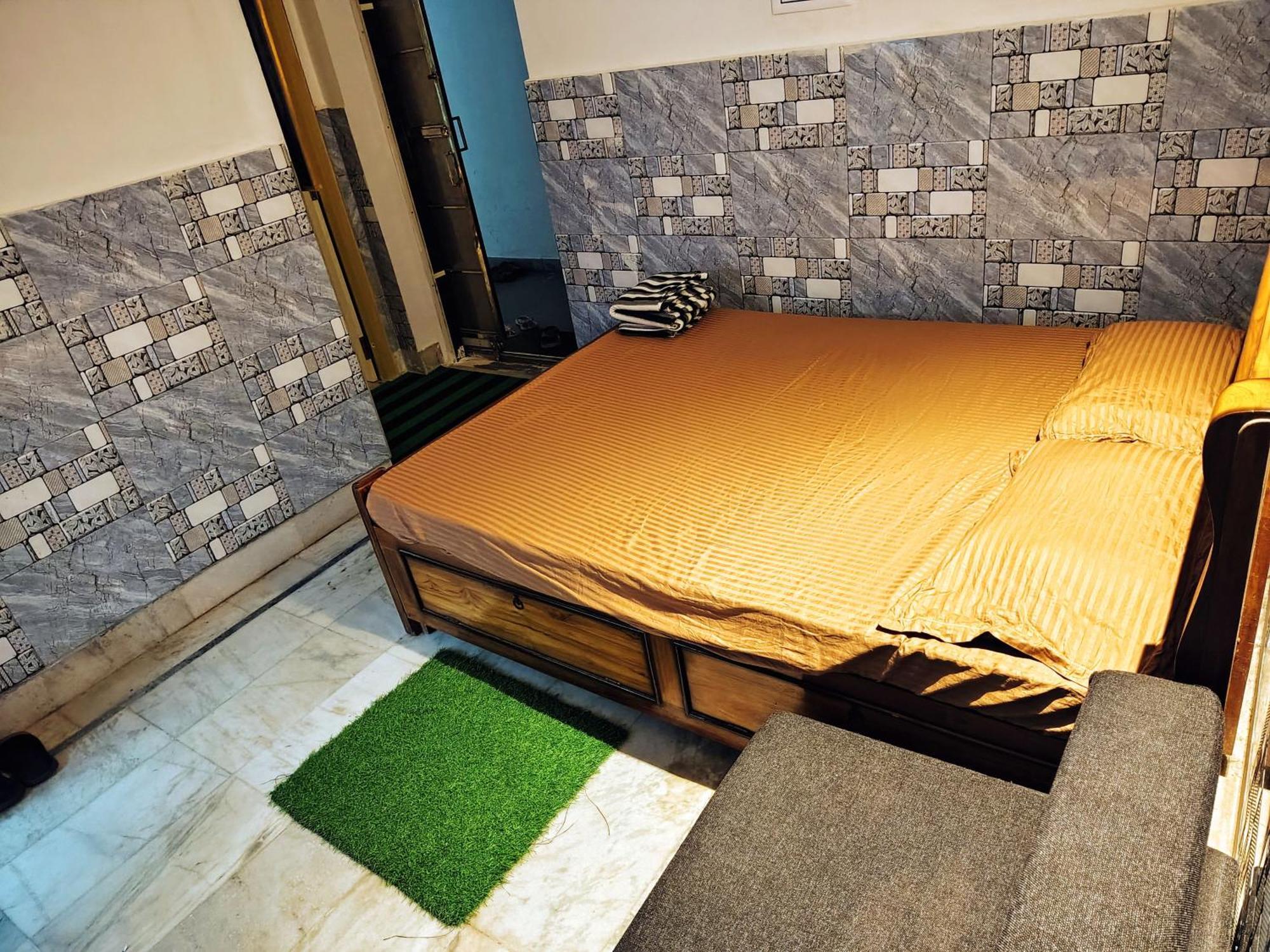 Nirman Beach Homestay Puri Esterno foto