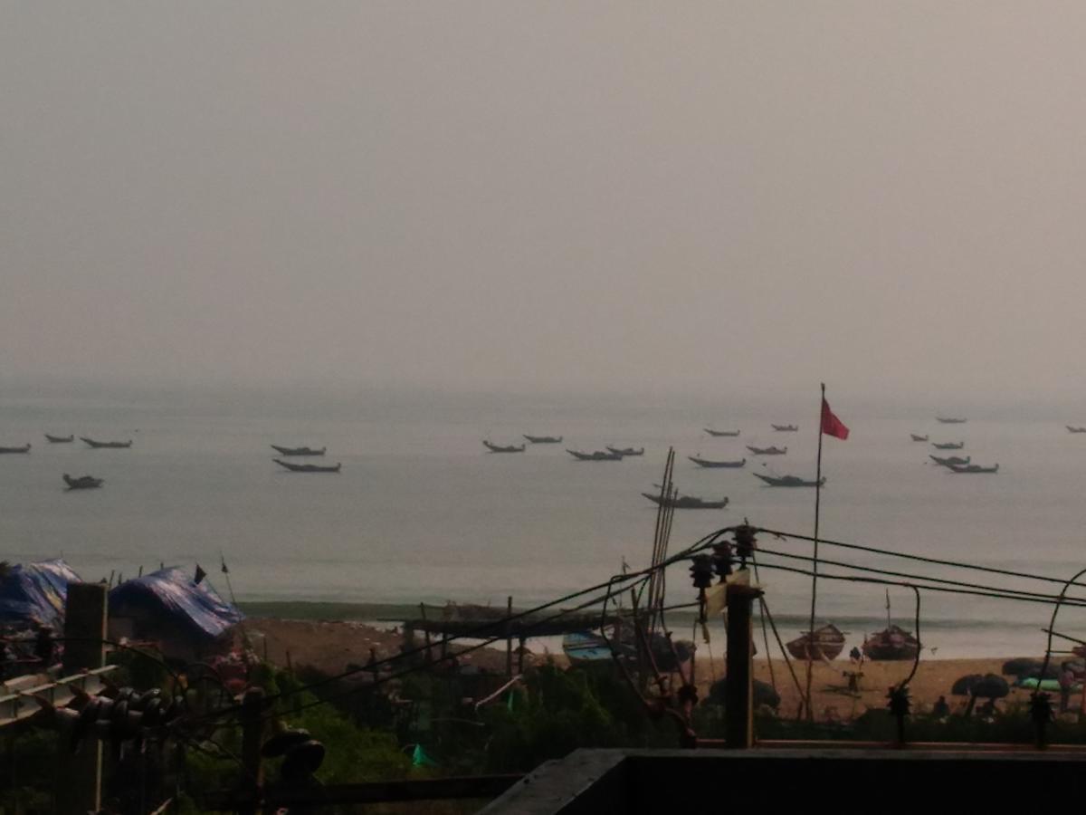 Nirman Beach Homestay Puri Esterno foto