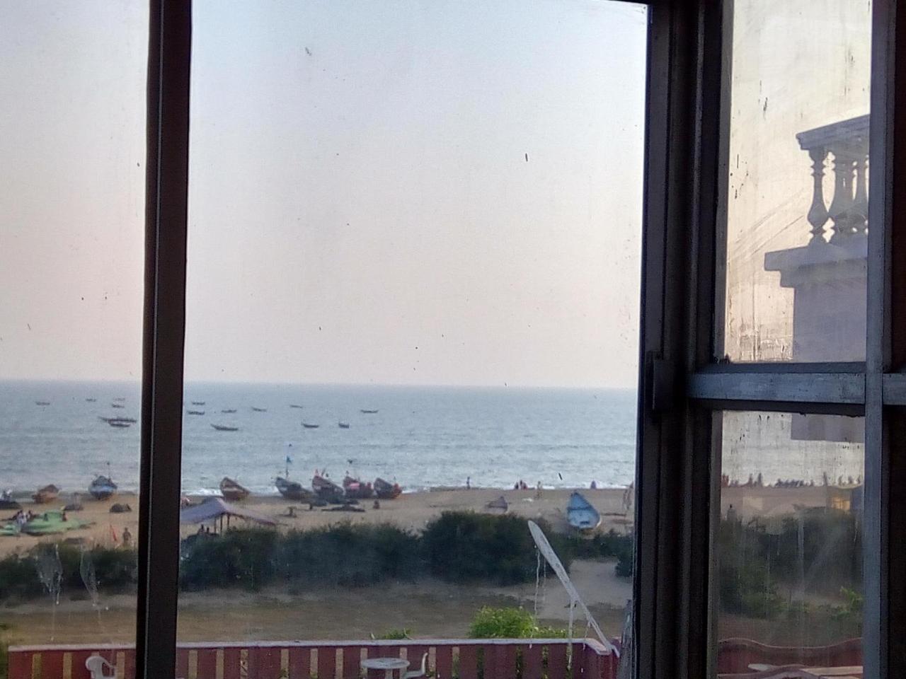Nirman Beach Homestay Puri Esterno foto