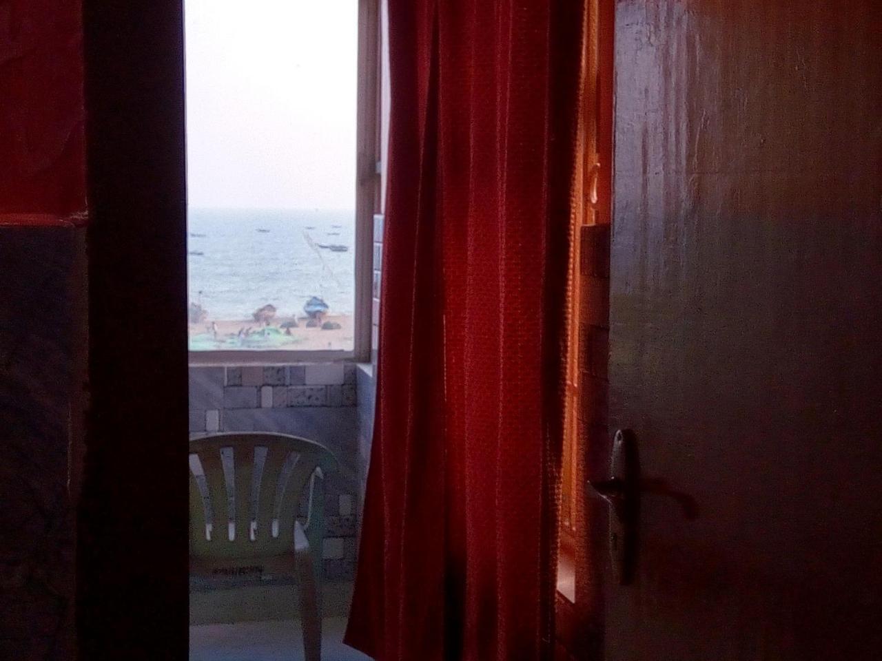 Nirman Beach Homestay Puri Esterno foto