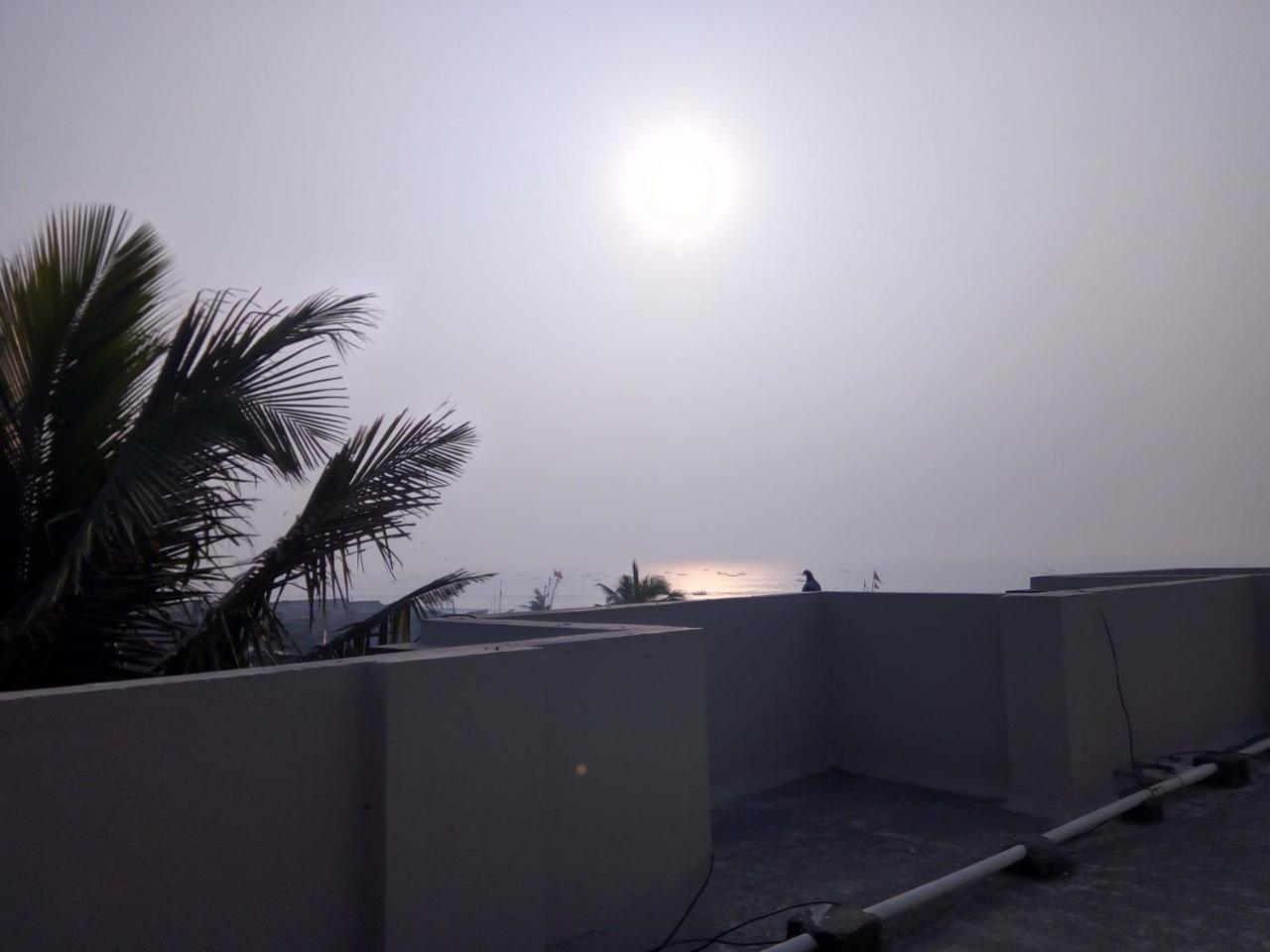 Nirman Beach Homestay Puri Esterno foto