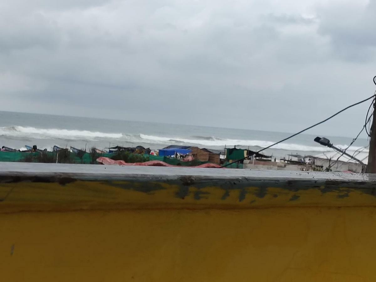 Nirman Beach Homestay Puri Esterno foto