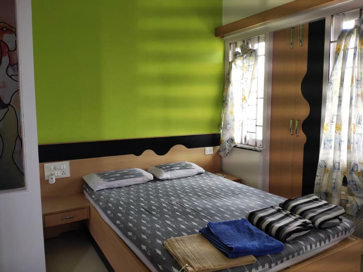 Nirman Beach Homestay Puri Esterno foto